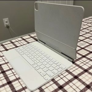 Apple Magic Keyboard